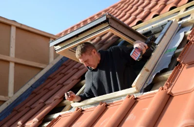 Pose de fenêtres de toit Velux à Sarremezan